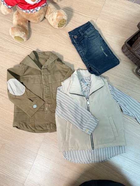 طقم 4 قطع (بنطلون + جكيت + قميص + ڤيست) بني