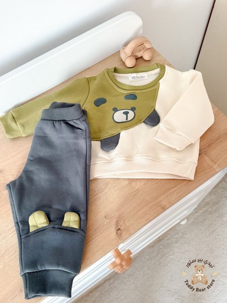 طقم فوتر مع شكل دب زيتي