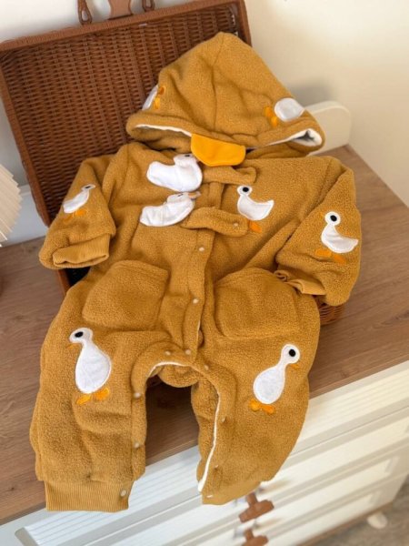 أفرهول أصفر مبطن بطة