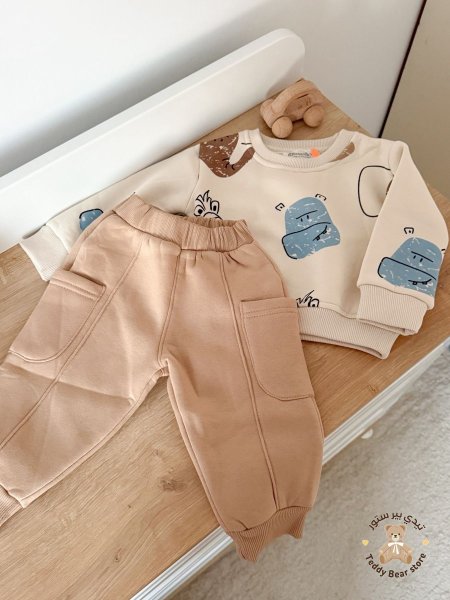 طقم فوتر مع رسومات